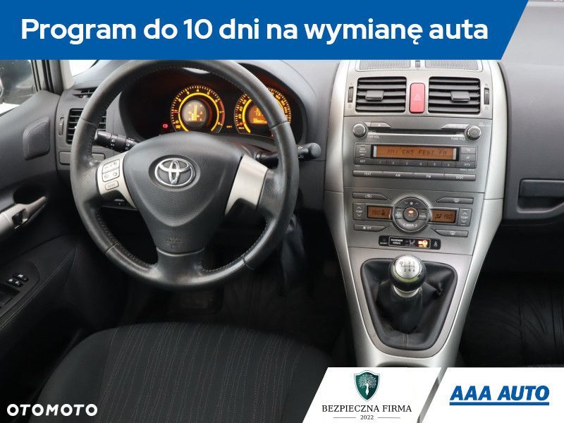 Toyota Auris - 9