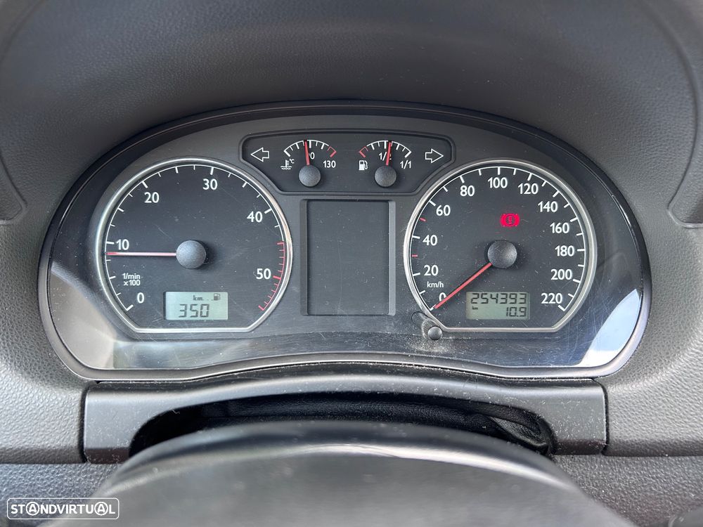VW Polo 1.4 TDi Highline - 11