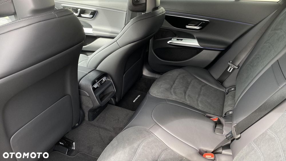 Mercedes-Benz Klasa E - 22