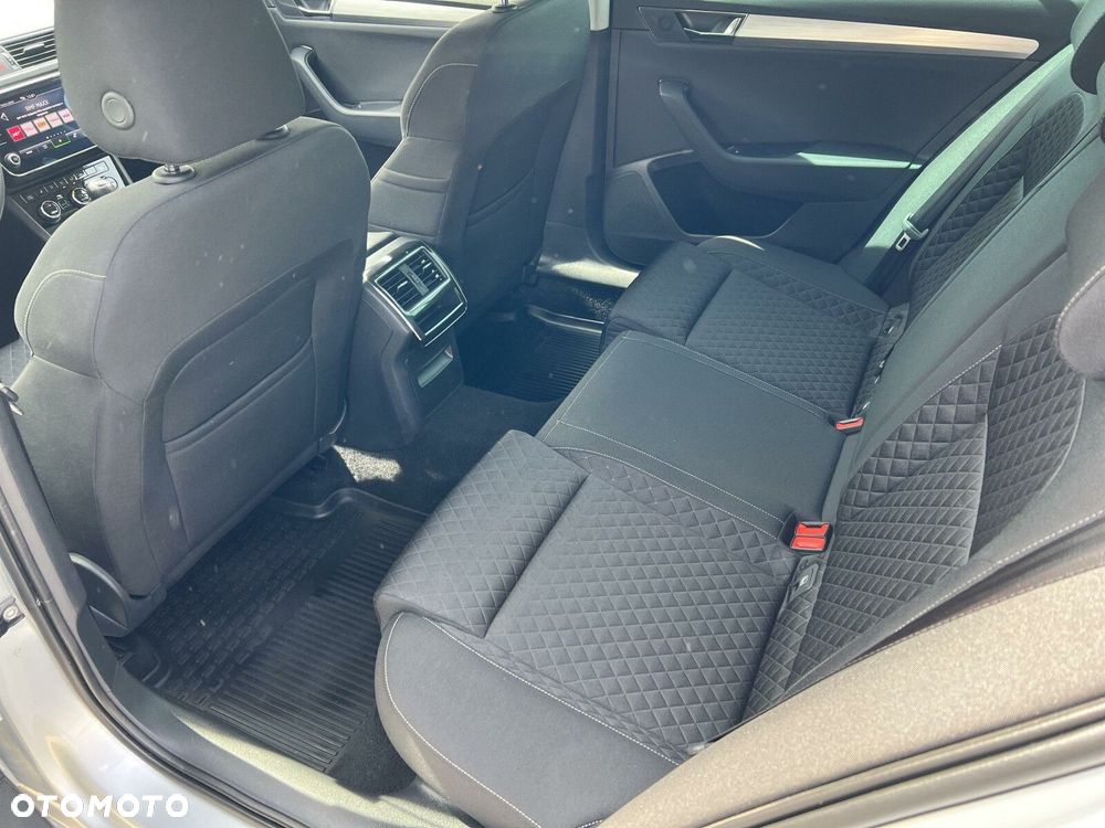 Skoda Superb 1.5 TSI Ambition DSG - 11