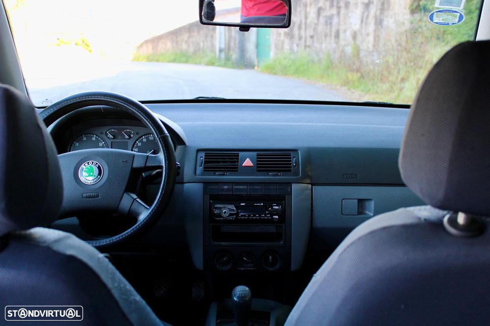 Skoda Fabia 1.4 Comfort AC - 2