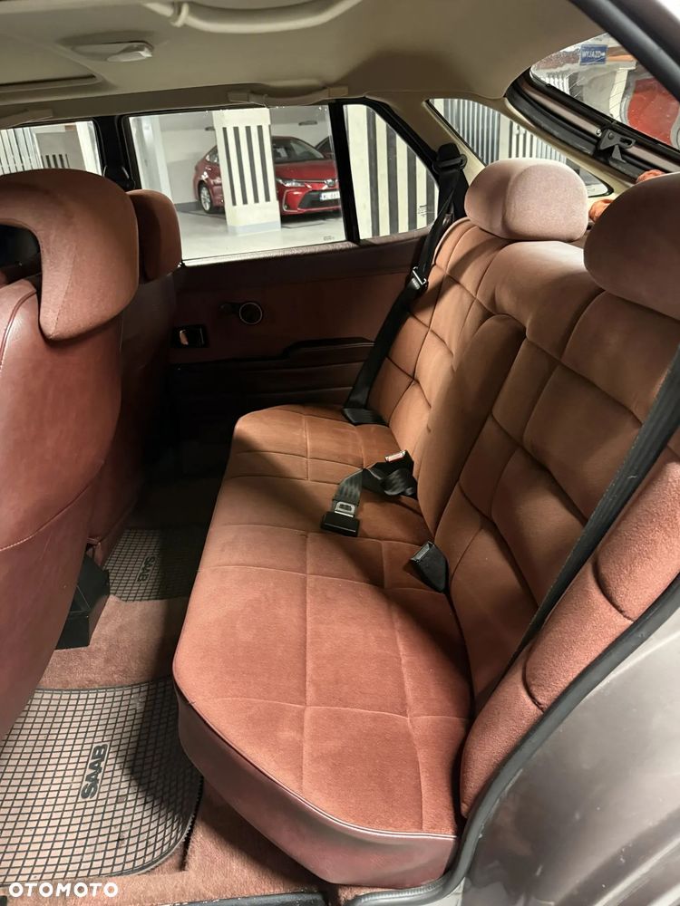 Saab 900 900i 2.0 Beverly - 11