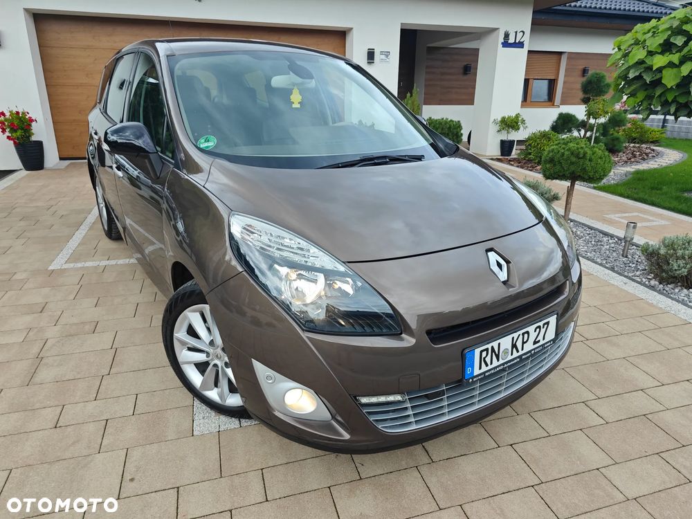 Renault Grand Scenic - 30