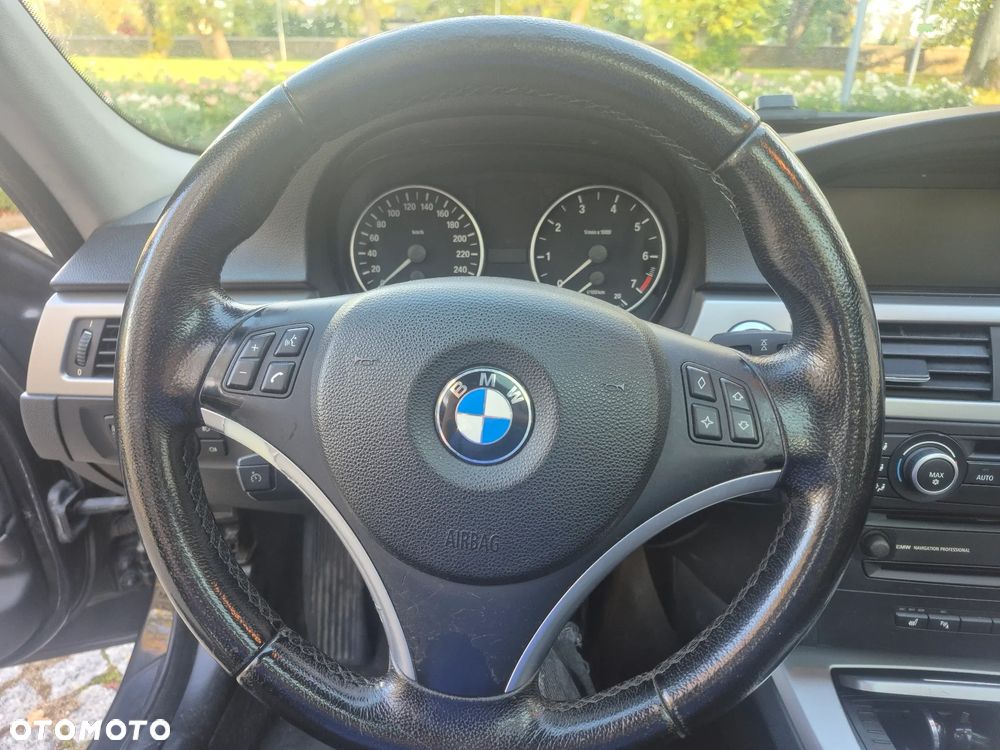 BMW Seria 3 318i - 17