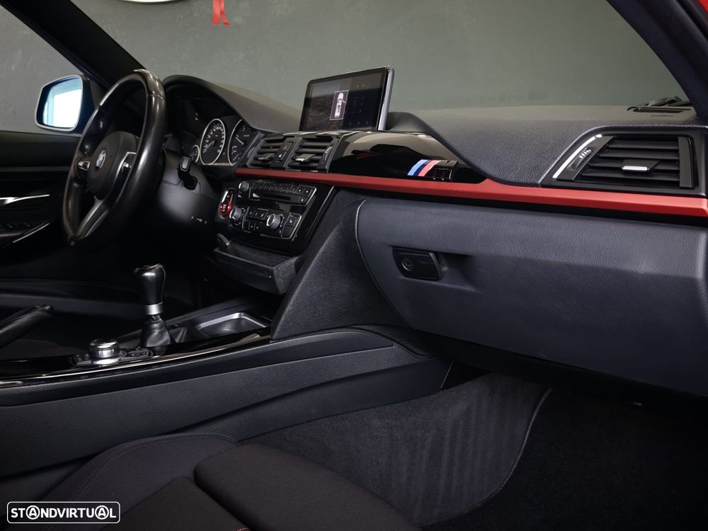 BMW 320 d Pack M - 48