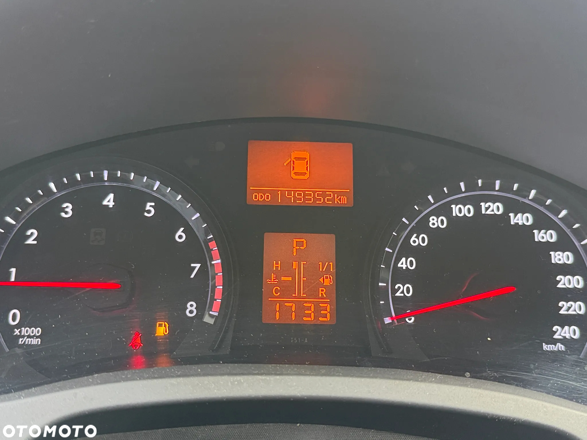 Toyota Avensis 1.8 Premium MS - 17
