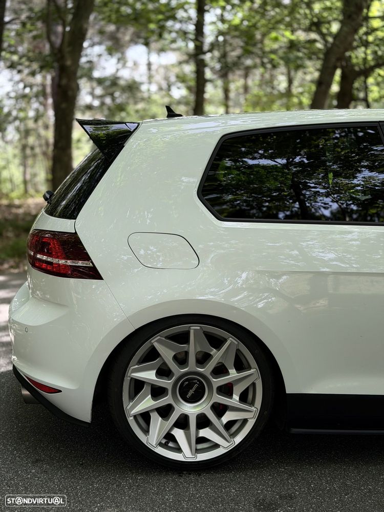 VW Golf GTI Performance BlueMotion DSG - 6