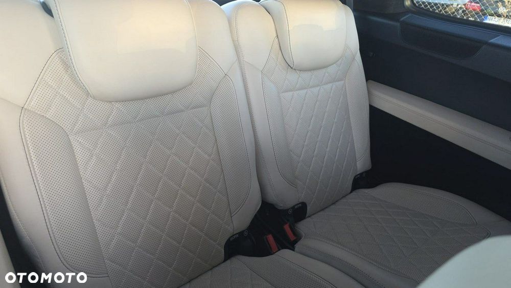 Mercedes-Benz GL - 22