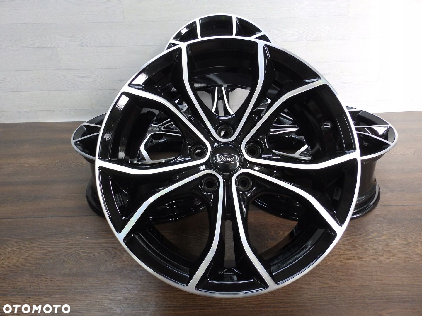 Felgi Ford Focus MK7 E7.0Jx17H2 Et50 5x108 - 3