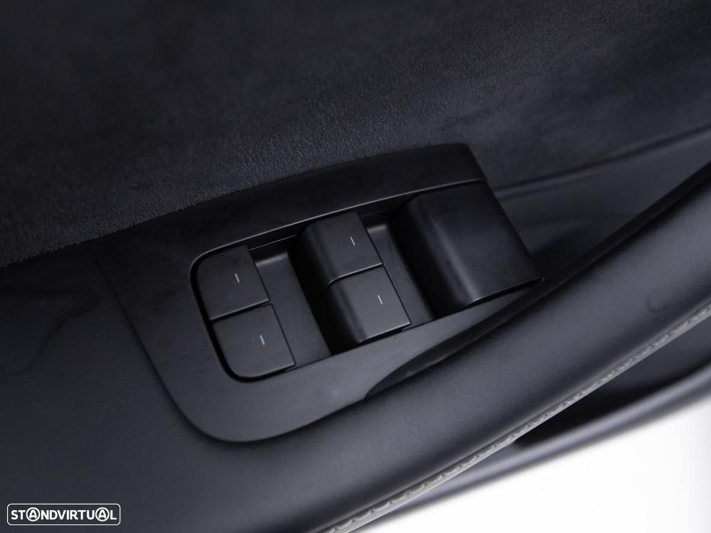 Tesla Model 3 RWD RWD - 18