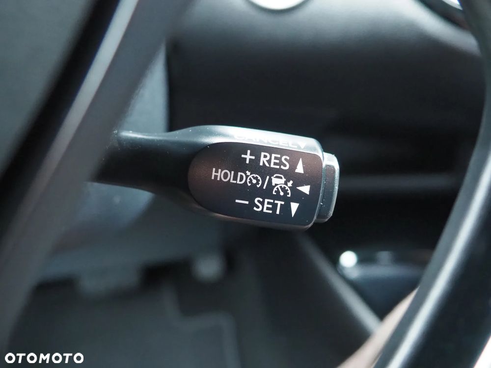 Toyota C-HR 1.2 T Premium CVT 4x4 - 36