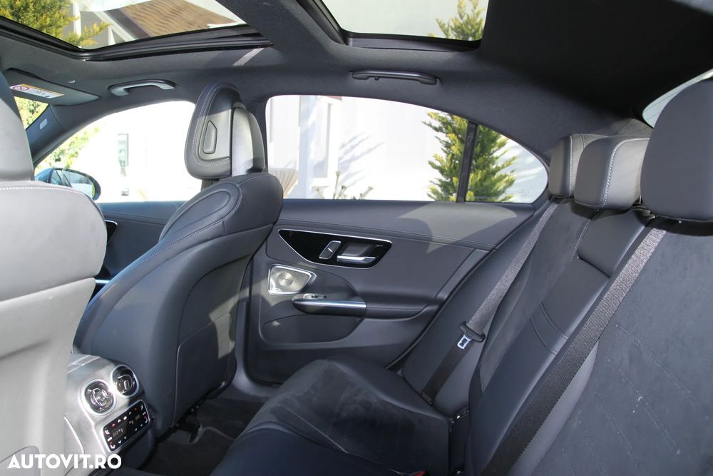 Mercedes-Benz C - 14