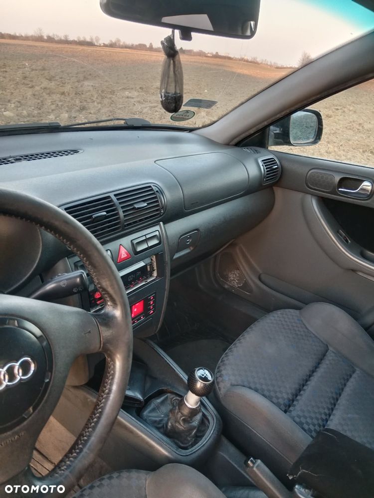 Audi A3 3-drzwiowe 1.9 TDI Ambition - 8