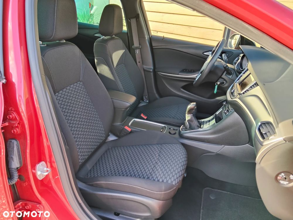 Opel Astra 1.2 Turbo Elegance - 21