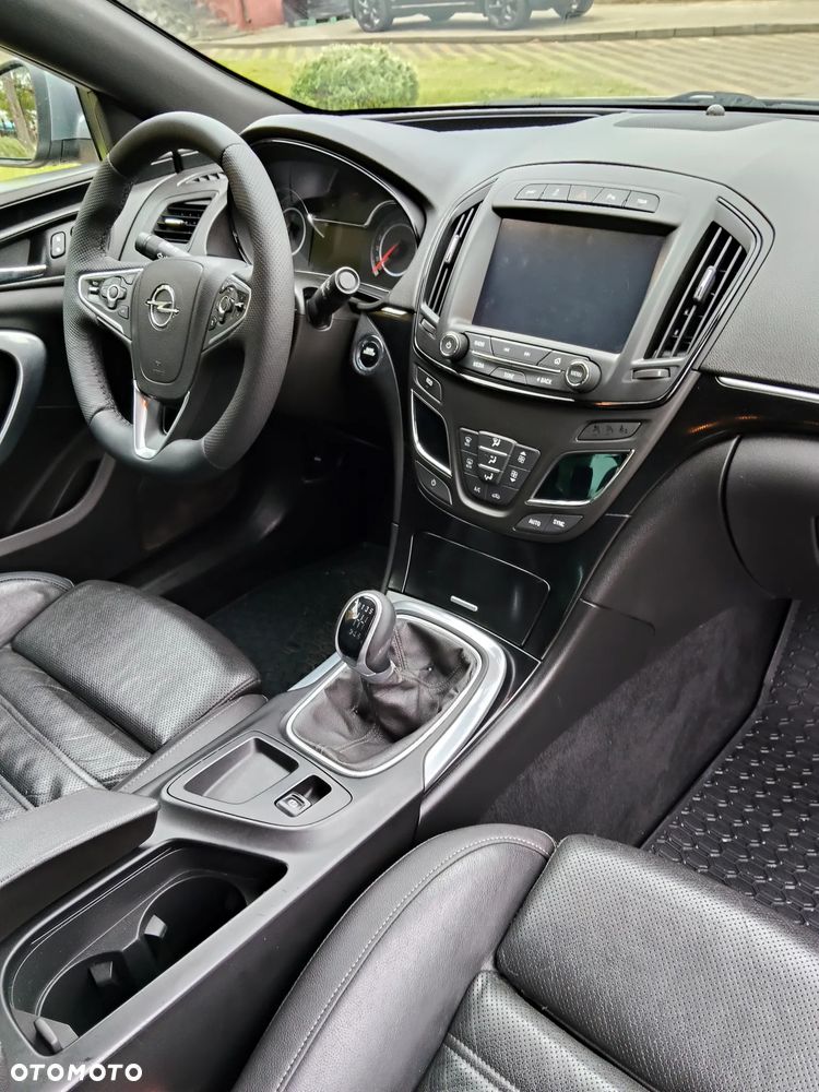 Opel Insignia - 16