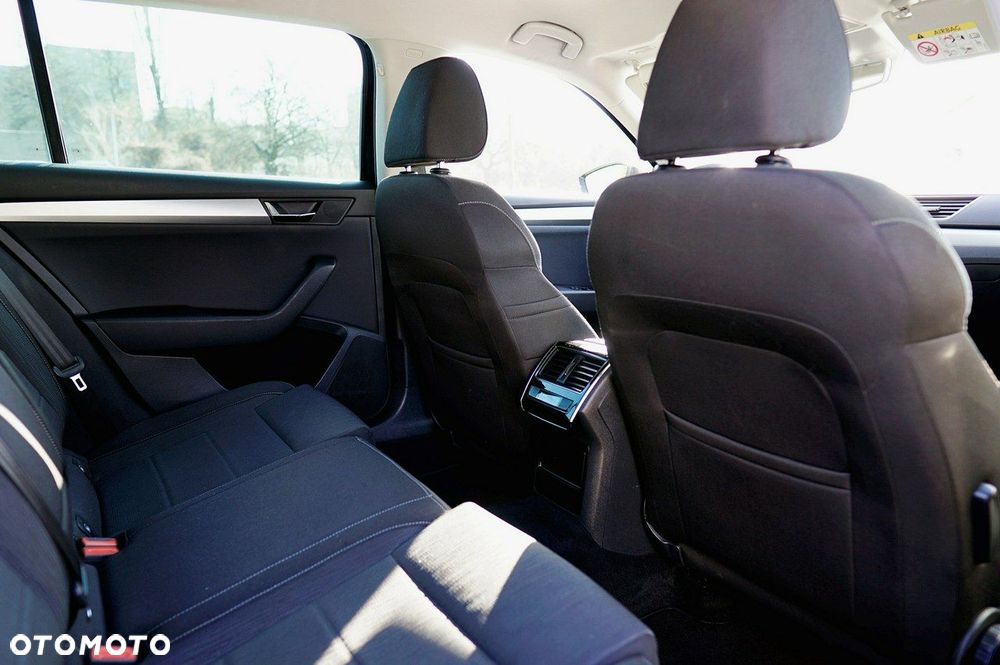 Skoda Superb 1.6 TDI Ambition - 15