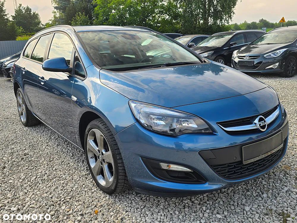 Opel Astra 1.4 Turbo Cosmo - 4