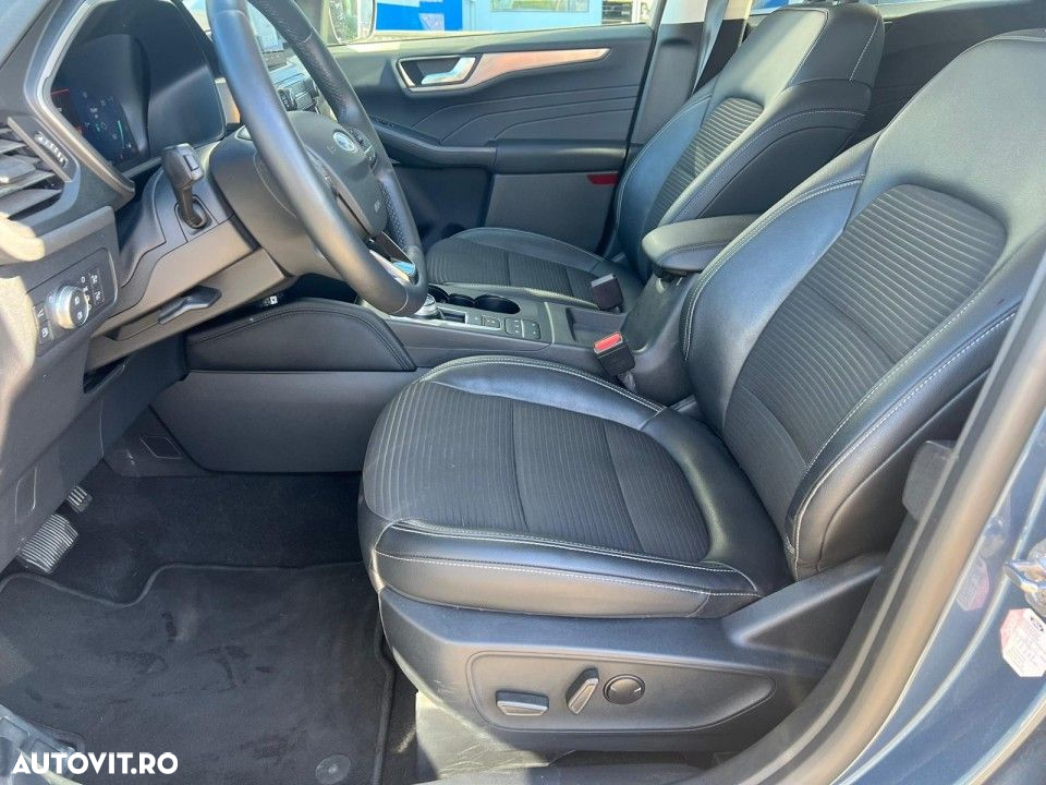 Ford Kuga - 22