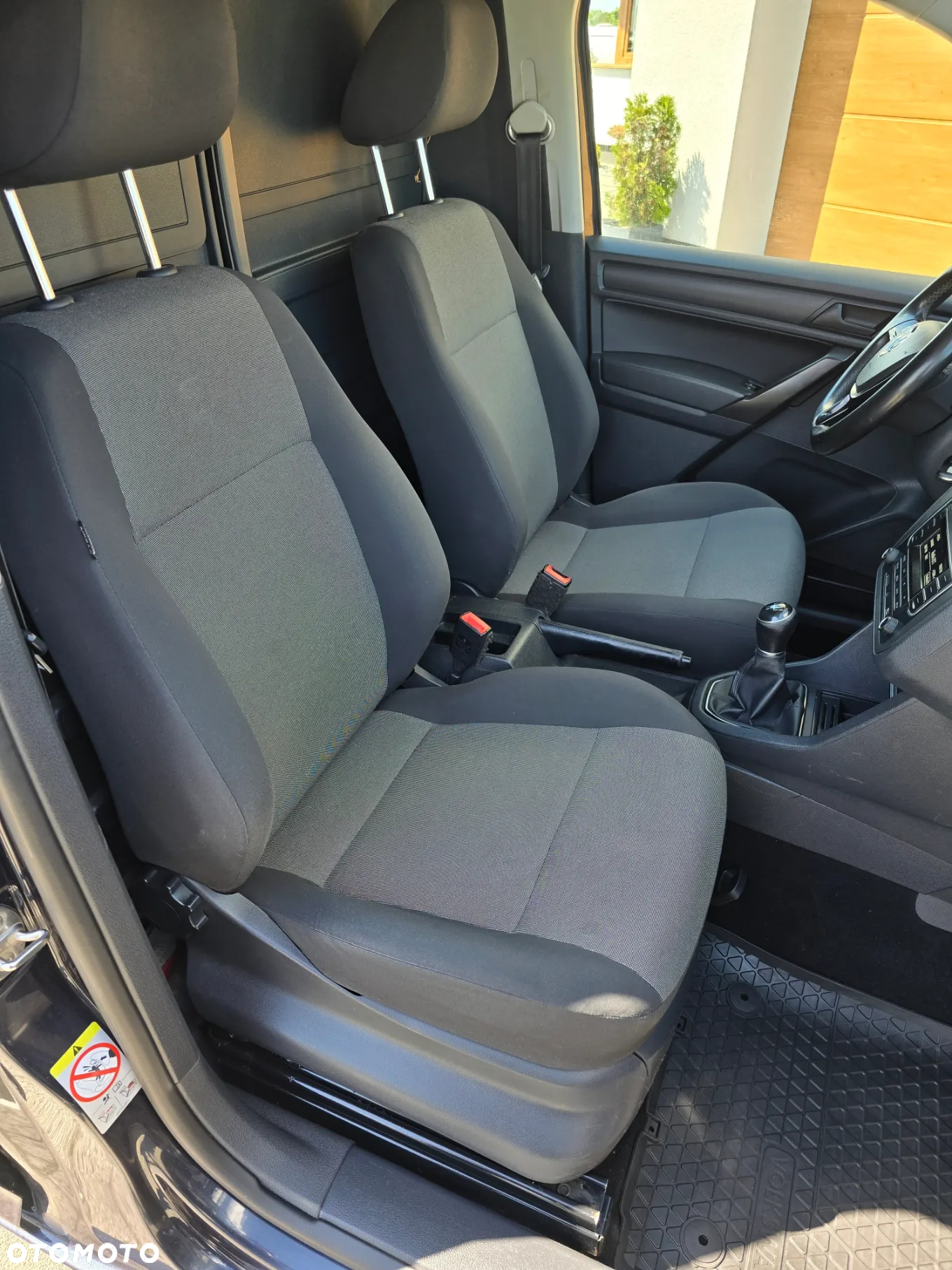 Volkswagen Caddy - 10