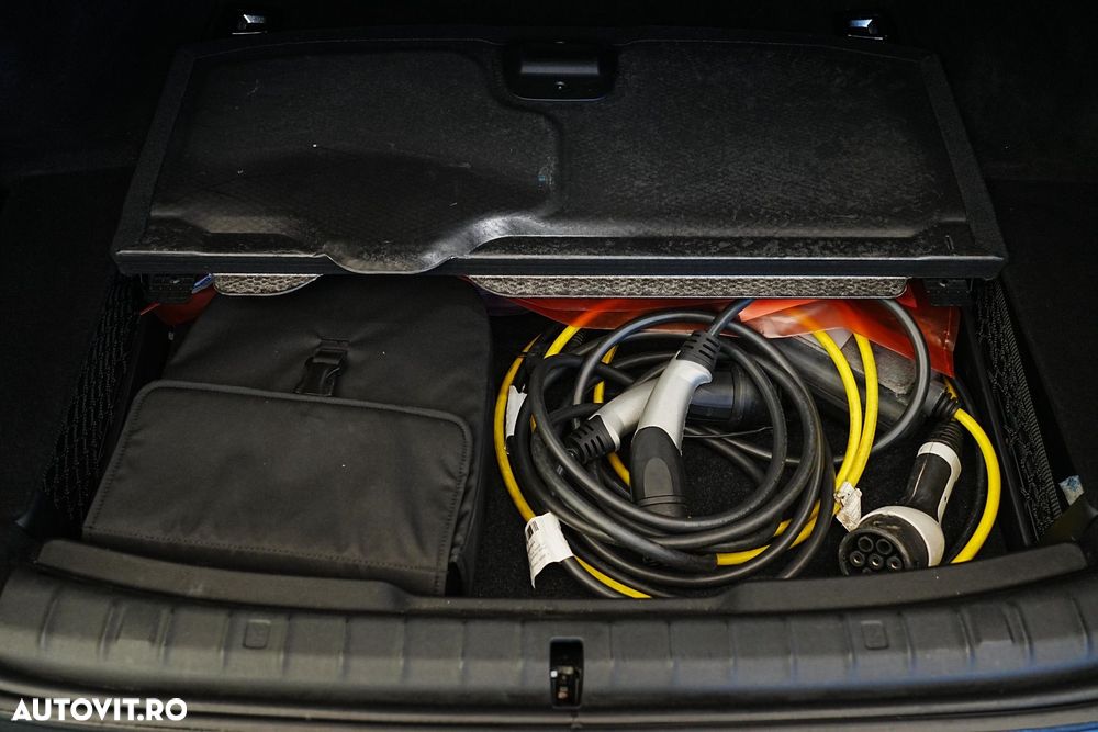 BMW Seria 5 530e xDrive AT PHEV - 28