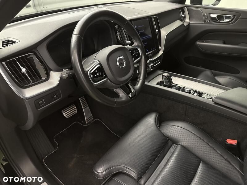 Volvo XC 60 B4 B R-Design - 10