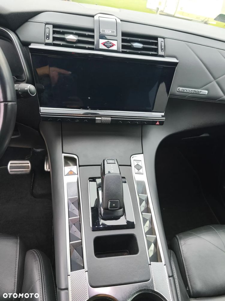 DS Automobiles DS 7 Crossback - 17