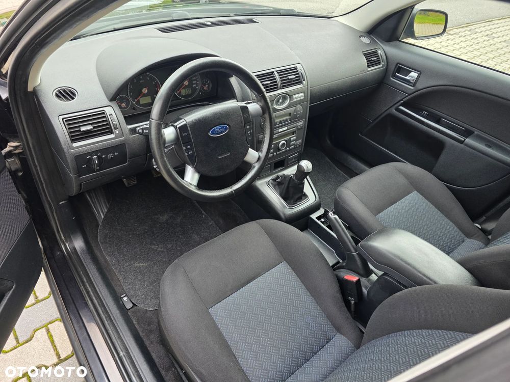 Ford Mondeo 1.8 Ambiente - 9