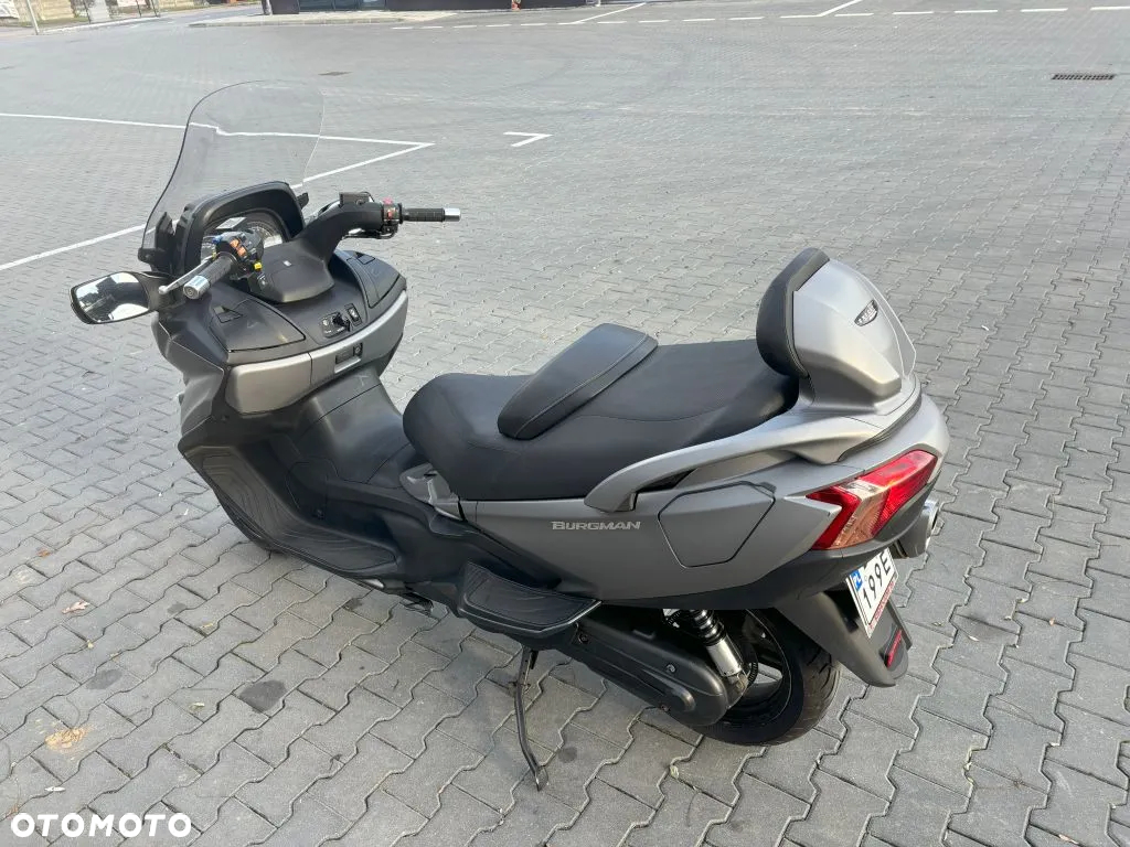 Suzuki Burgman - 5