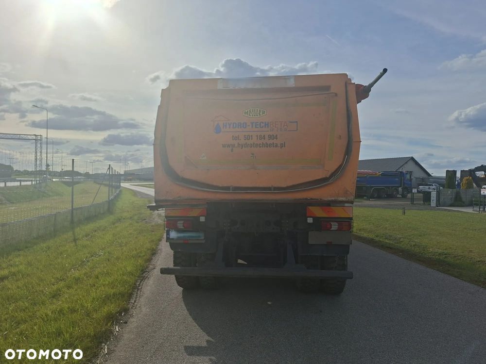 Mercedes-Benz AROCS - 2