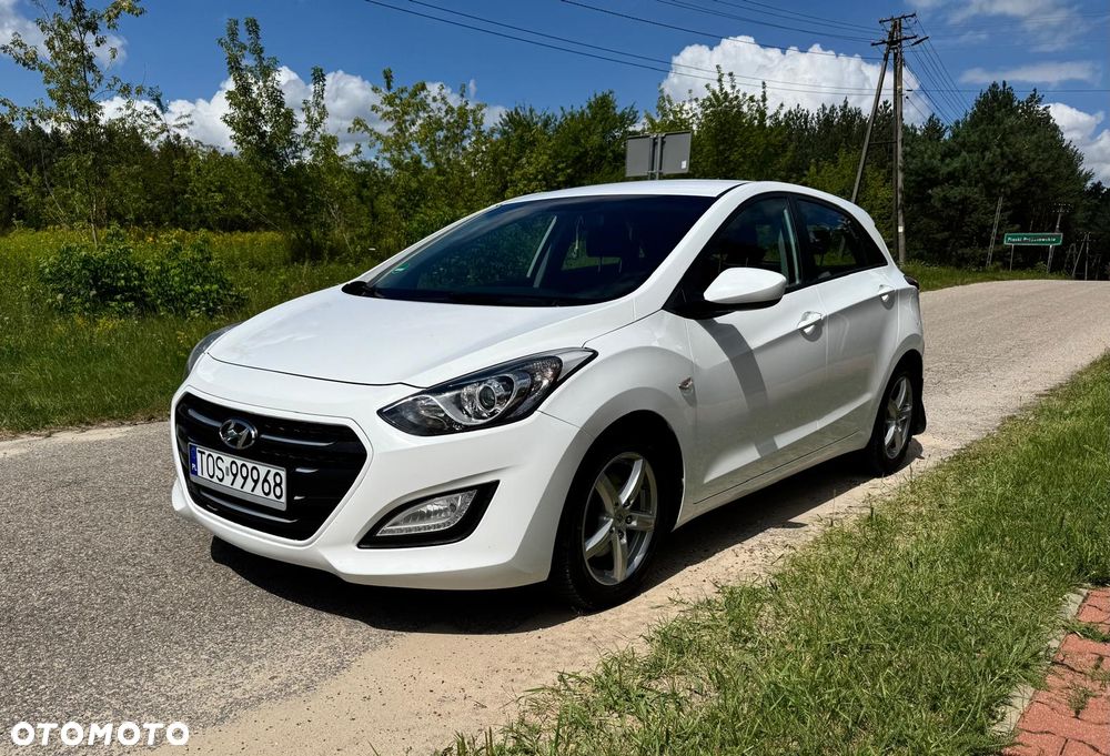 Hyundai i30 blue 1.6 CRDi Classic - 3