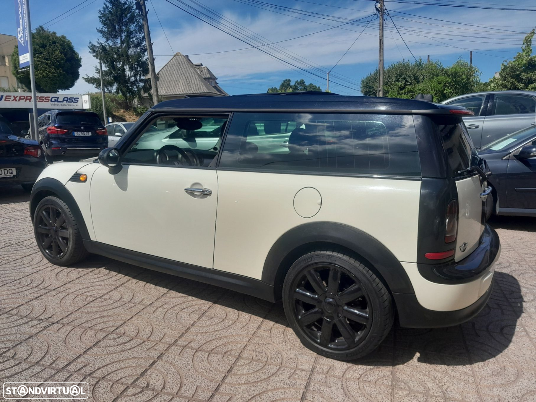 MINI Clubman Cooper D - 8