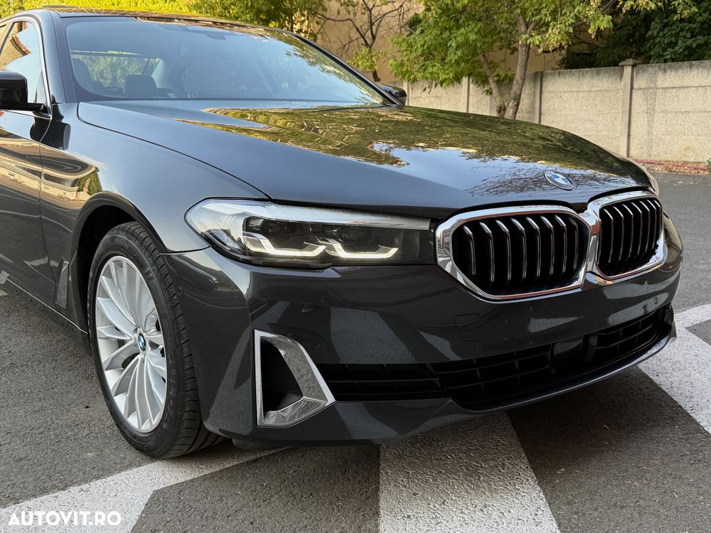 BMW Seria 5 530e Aut. Luxury Line - 11