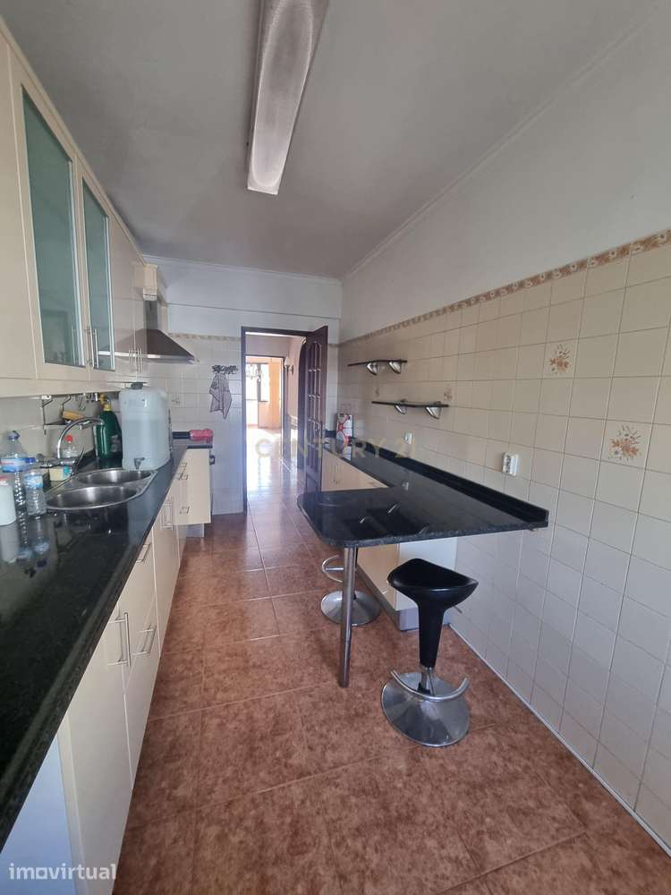 Apartamento T3 em Mina de Água, Amadora - 350.000€ - Grande imagem: 3/34
