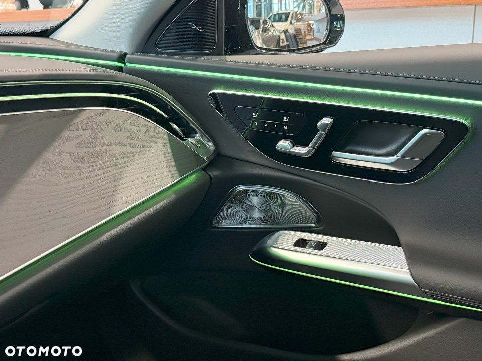 Mercedes-Benz Klasa E - 15