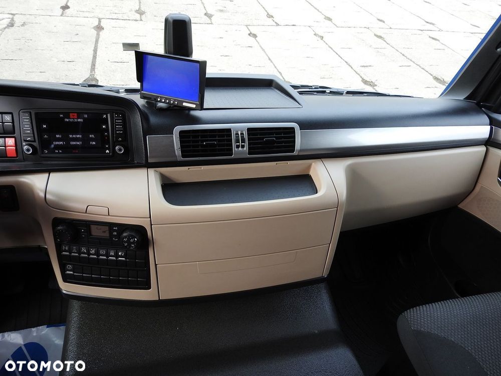 MAN TGL 12.220 KONTENER WINDA 18 PALET TEMPOMAT KLIMATYZACJA PNEUMATYKA AUTOMAT  BLIŹNIACZE KOŁA  220KM - 34