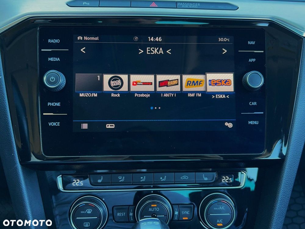 Volkswagen Passat - 24