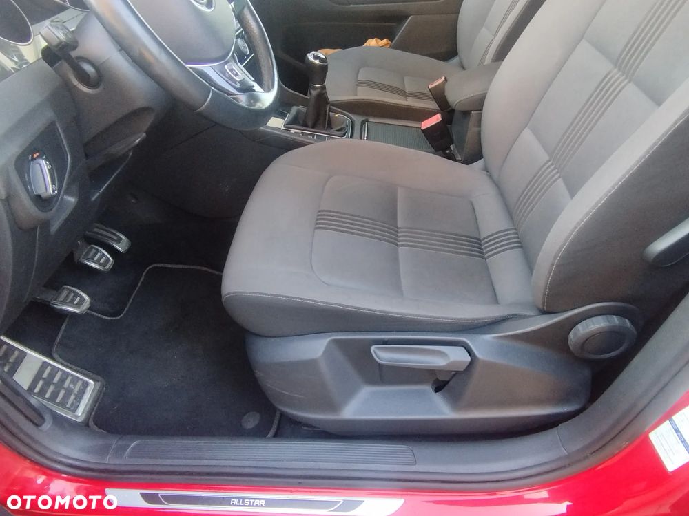 Volkswagen Golf Sportsvan 2.0 TDI BlueMotion Technology Allstar - 26