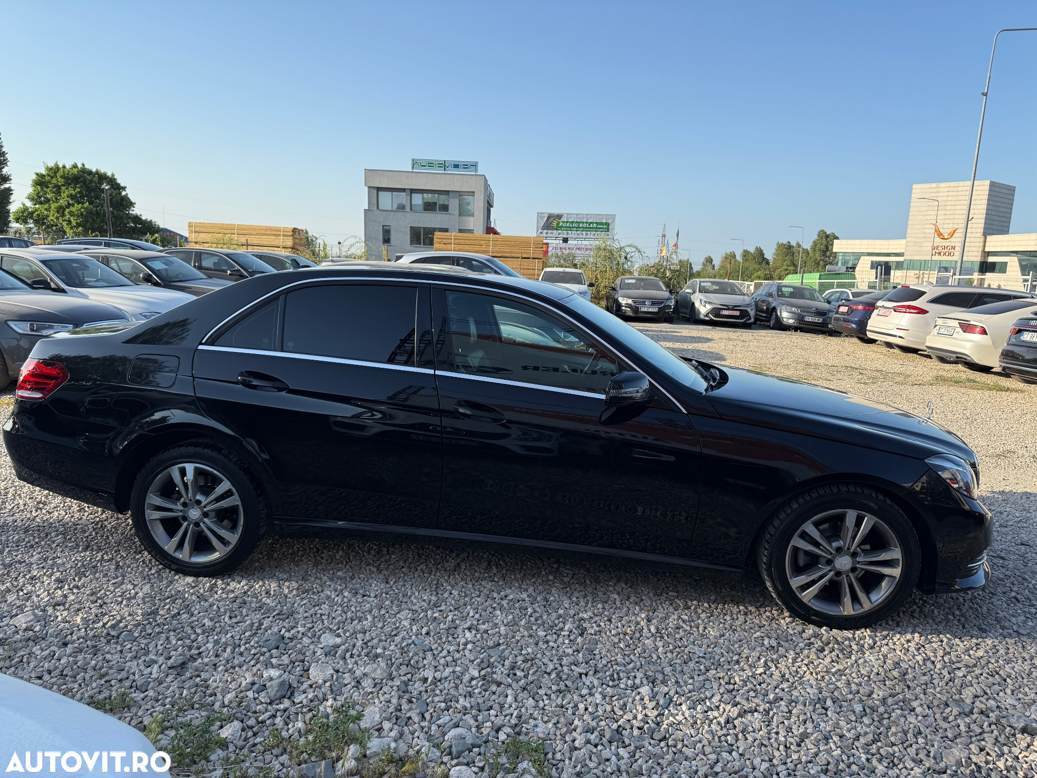 Mercedes-Benz E 200 CDI DPF BlueEFFICIENCY 7G-TRONIC - 11