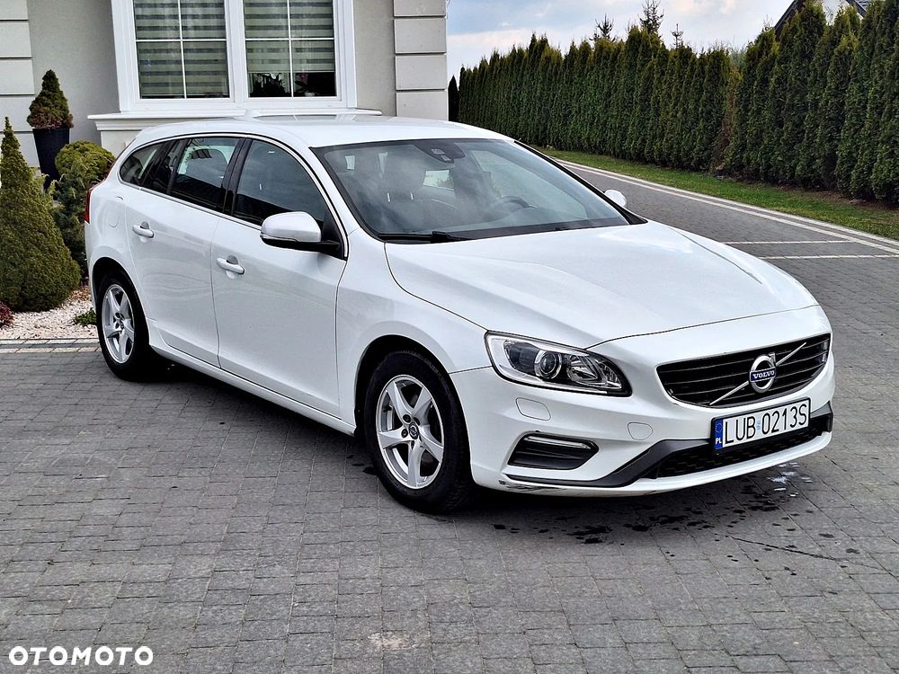 Volvo V60 D3 Geartronic RDesign - 1