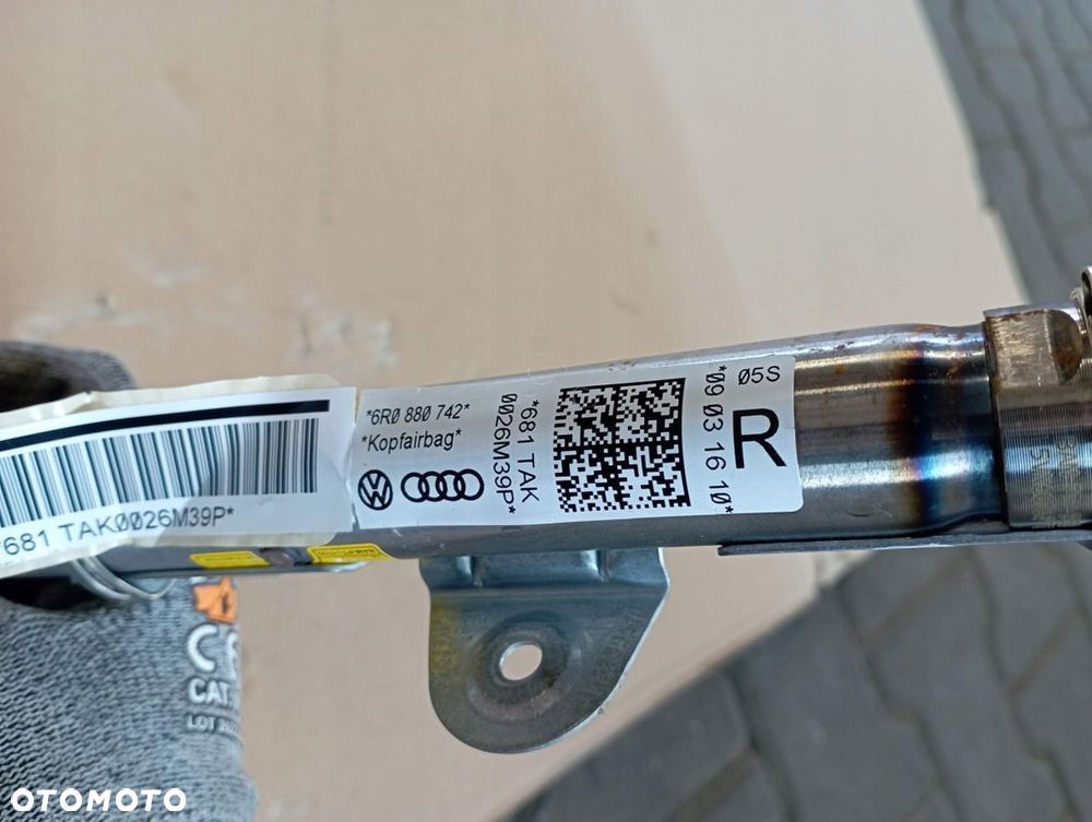 VW POLO 6C KURTYNA AIRBAG PRAWA 6R0880742 - 2