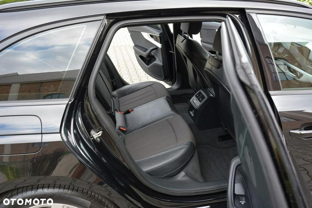 Audi A4 Avant 40 TDI S Line S tronic - 15