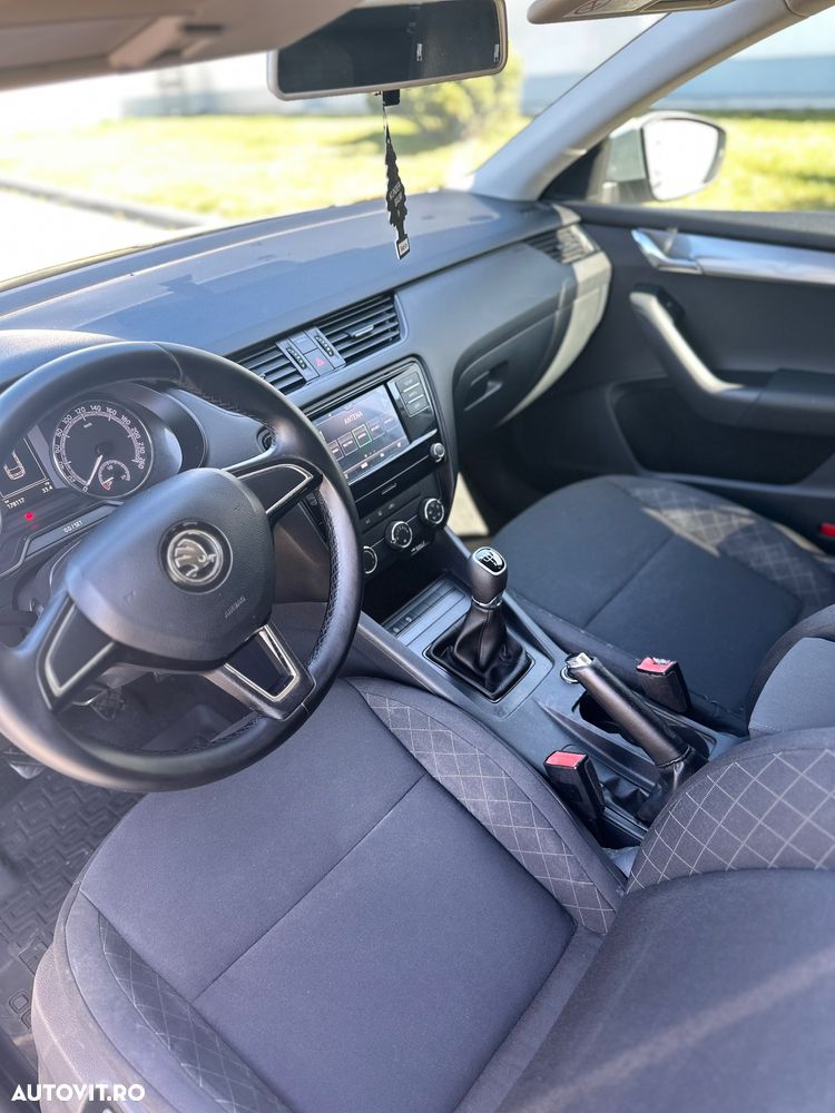 Skoda Octavia 1.6 TDI Joy - 7