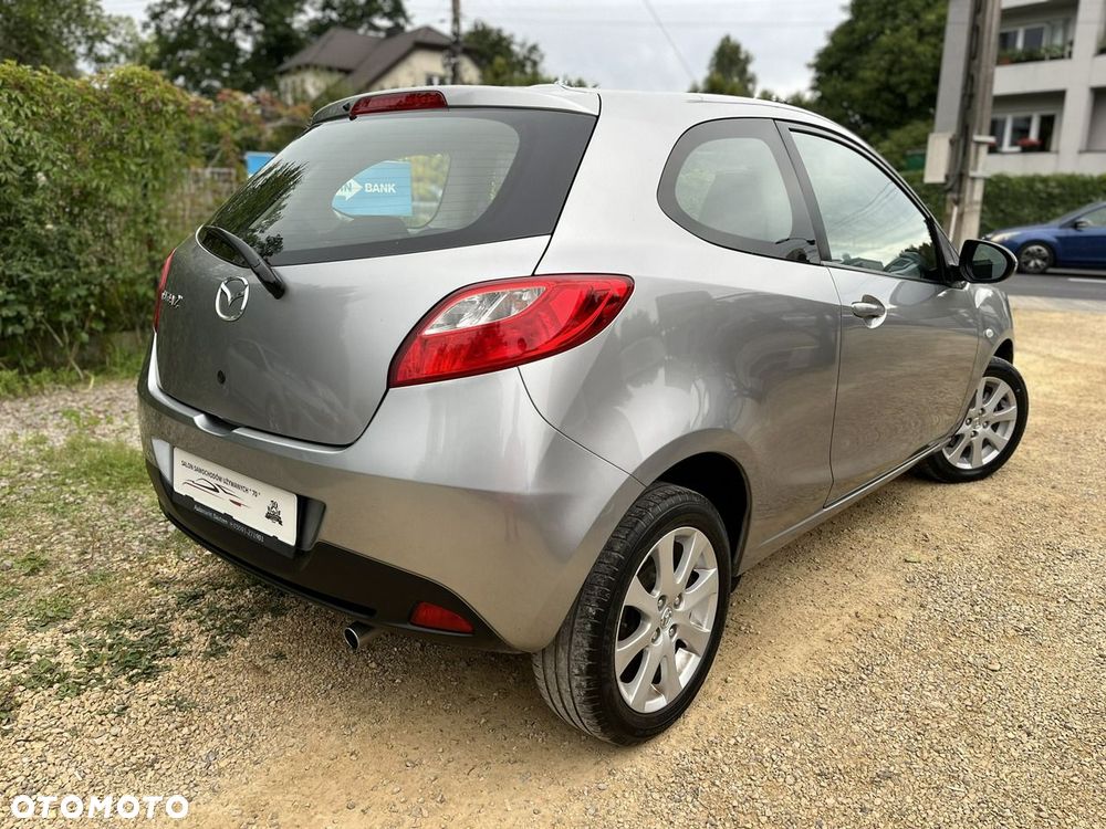 Mazda 2 - 10