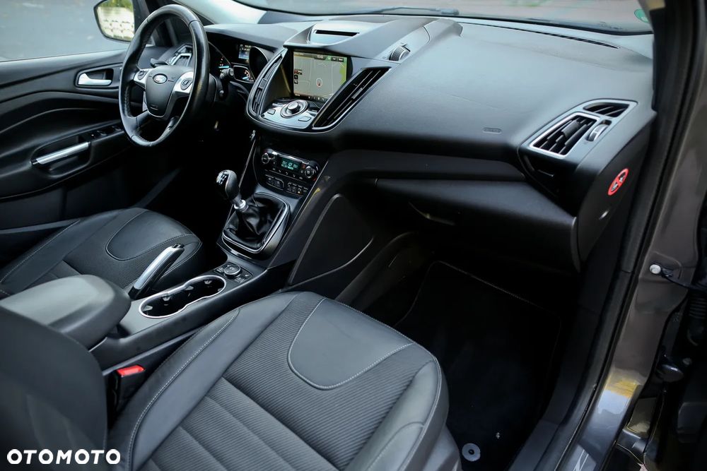 Ford Kuga 2.0 TDCi 4x4 Titanium - 24