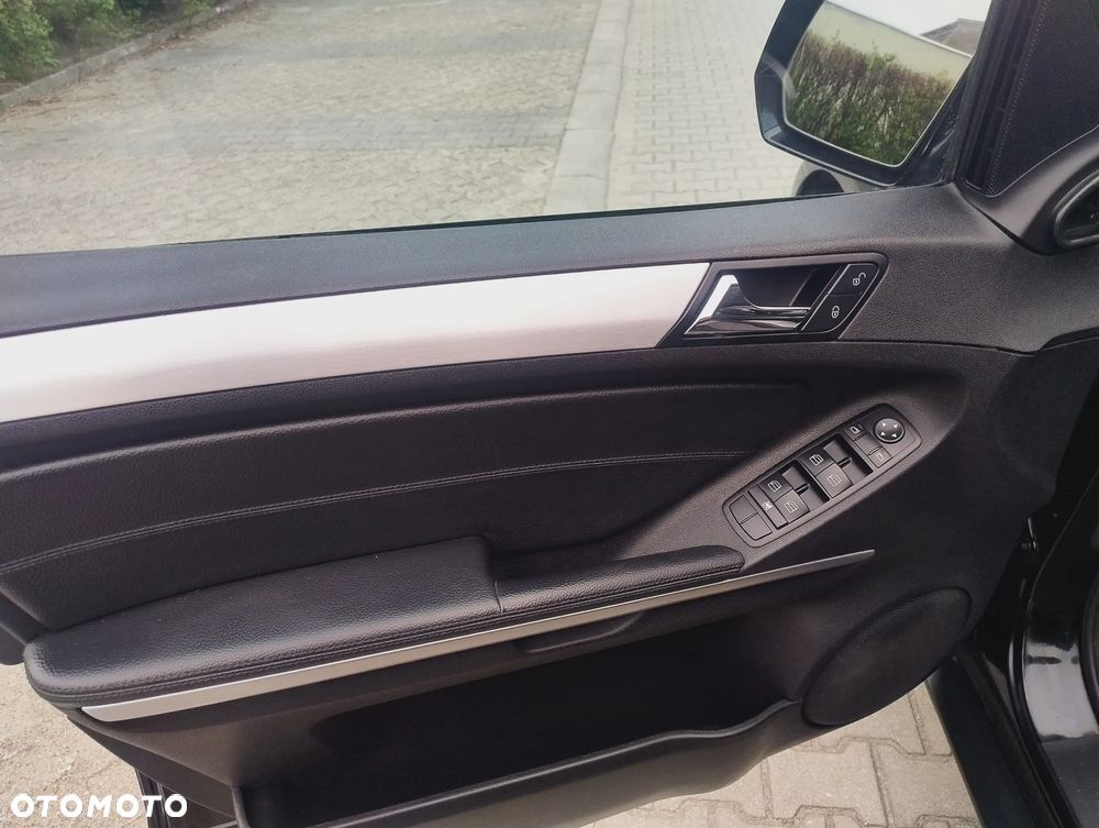 Mercedes-Benz ML 320 CDI 4Matic 7G-TRONIC - 12