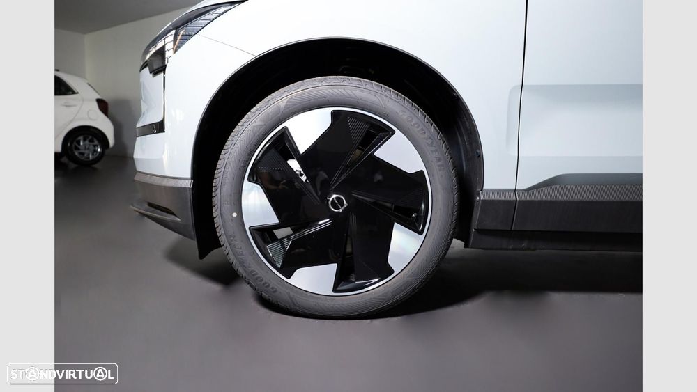 Volvo EX30 69 kWh Single Motor Extended Range Core - 6