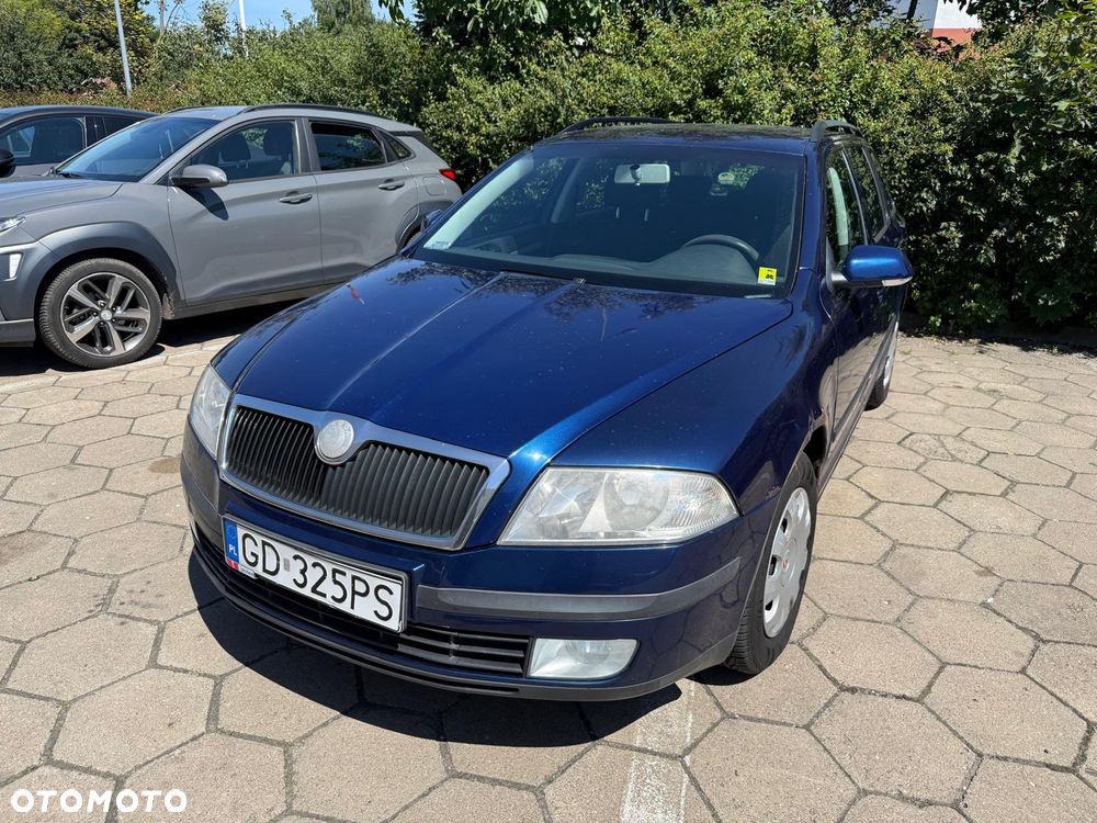 Skoda Octavia 1.6 FSI Ambiente - 1