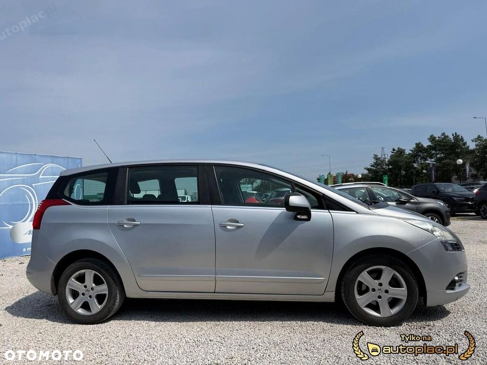 Peugeot 5008 - 5