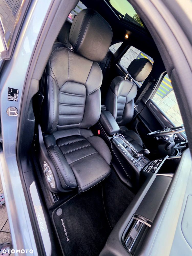 Porsche Macan Standard - 19