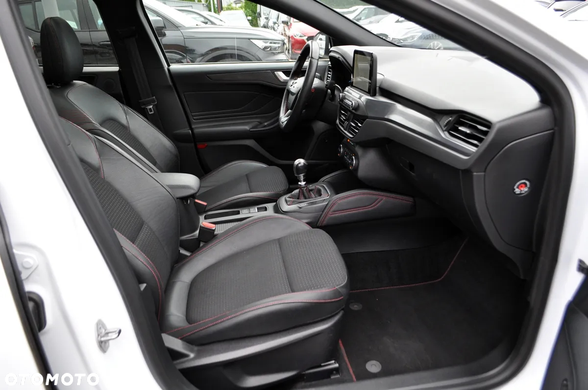 Ford Focus 1.0 EcoBoost Hybrid ST-LINE VIGNALE - 18